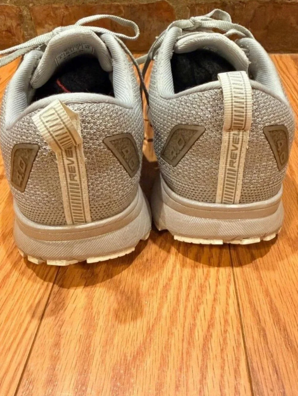 Brooks Revel Silver Gray Glitter Running Shoe 9